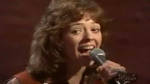 Mackenzie Phillips - "I've Got The Music In Me" (f...