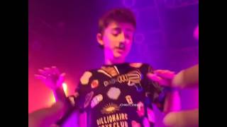 Johnny Orlando – In the (live)