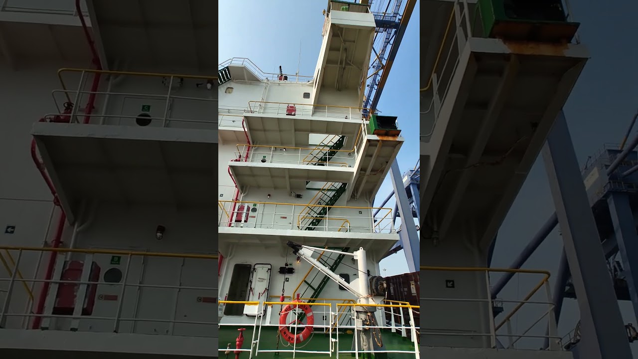 Kochi's maritime charm withTCI ANAND & Container Terminal Crane! 🚢🏗️ 