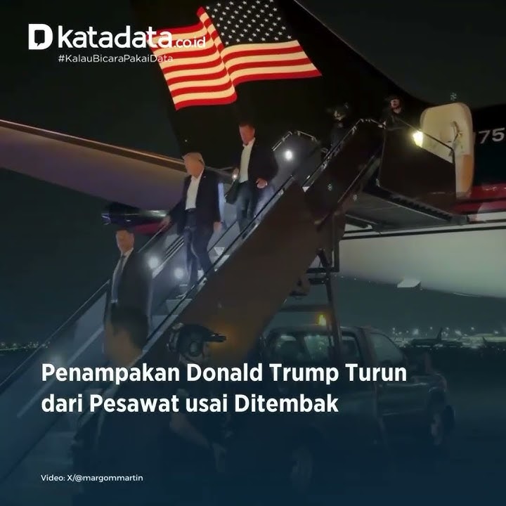 Penampakan Donald Trump Turun dari Pesawat Usai Ditembak