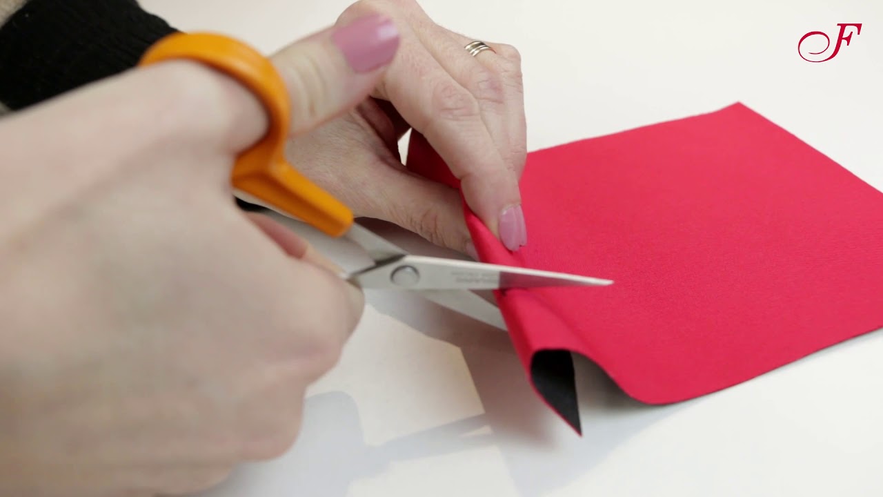 Madeleine et Fabricville - Comment poser des oeillets avec une pince