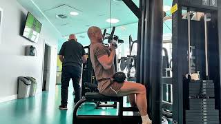 Underhand lat pull down Demo