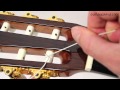 Como cambiar cuerdas a una guitarra  espaola   criolla  clsica  flamenca