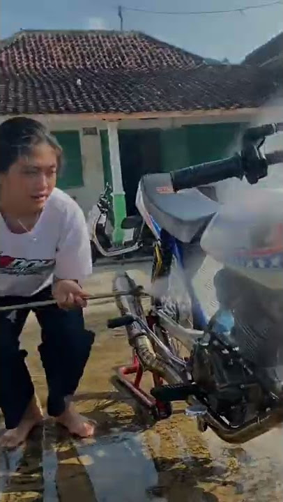 GL BARBARA BASAH BASAH AN DI JEMBER || GL BARBARA JEMBER FUL SENYUM #barbara #shorts #story