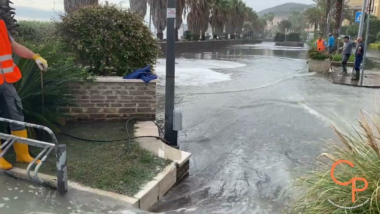 La mareggiata del 3 novembre 2023 ad Arenzano e Cogoleto