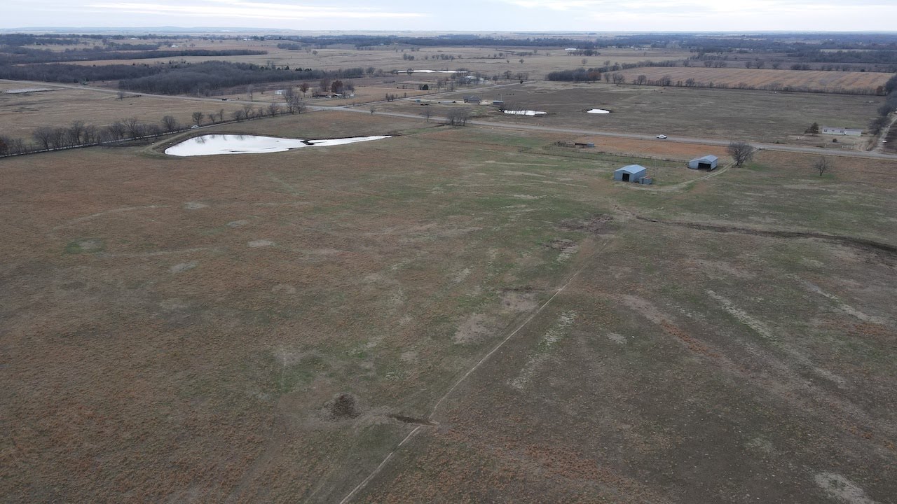 160+/ Acres of Oklahoma Land for Sale 💥 Private Ponds + Barns with