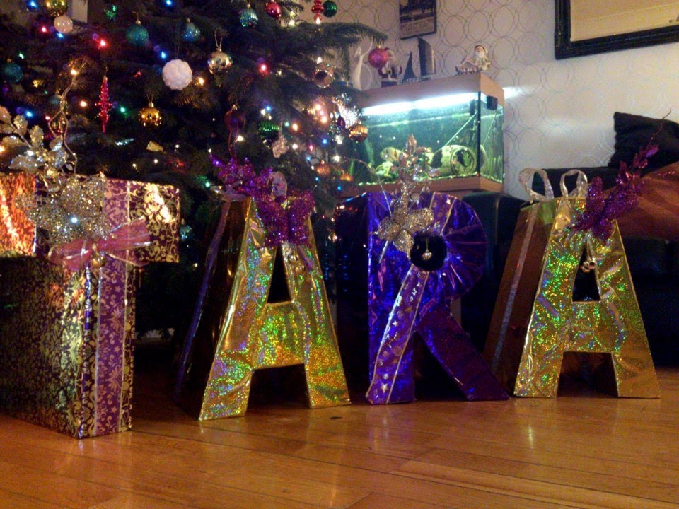 DIY How To Make Personalised Christmas Presents Using Letters 