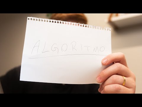 ESPERANDO CHOVER CLIENTES | Houi Produtora