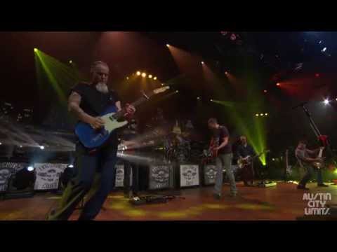 Eric Church on Austin City Limits "Drink in My Hand"