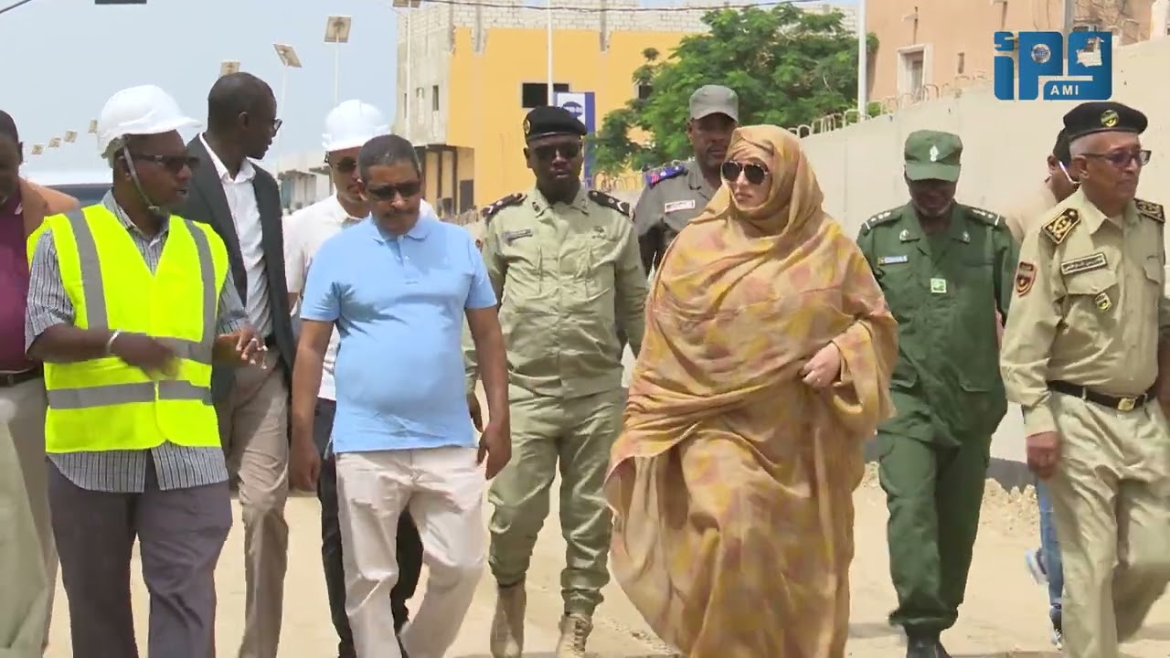 وزير التجهيز والنقل يتفقد سير  الأشغال في  جسري مدريد والحي الساكن