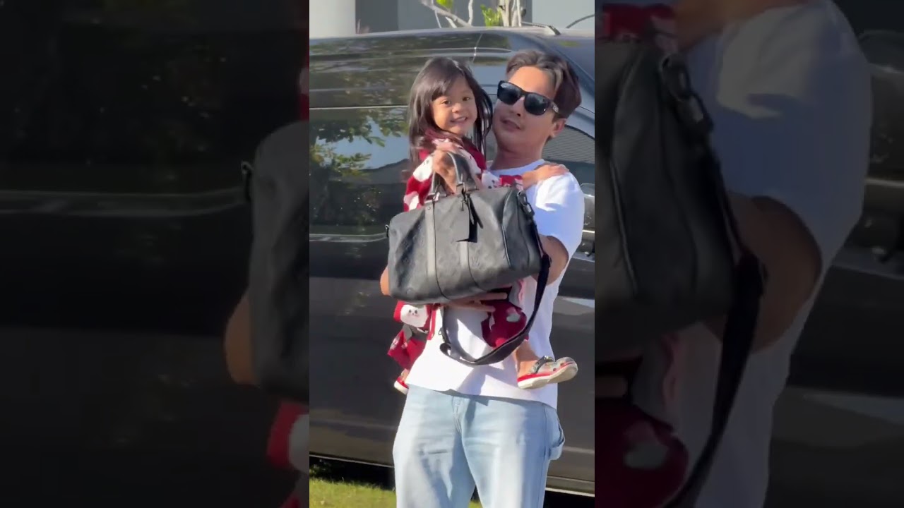 ถึงบ้านแล้วครับลูกๆมารอรับพ่อ #เพชรพลอย 