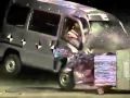 自動車アセスメント:スバルサンバー:オフセット前面衝突試験