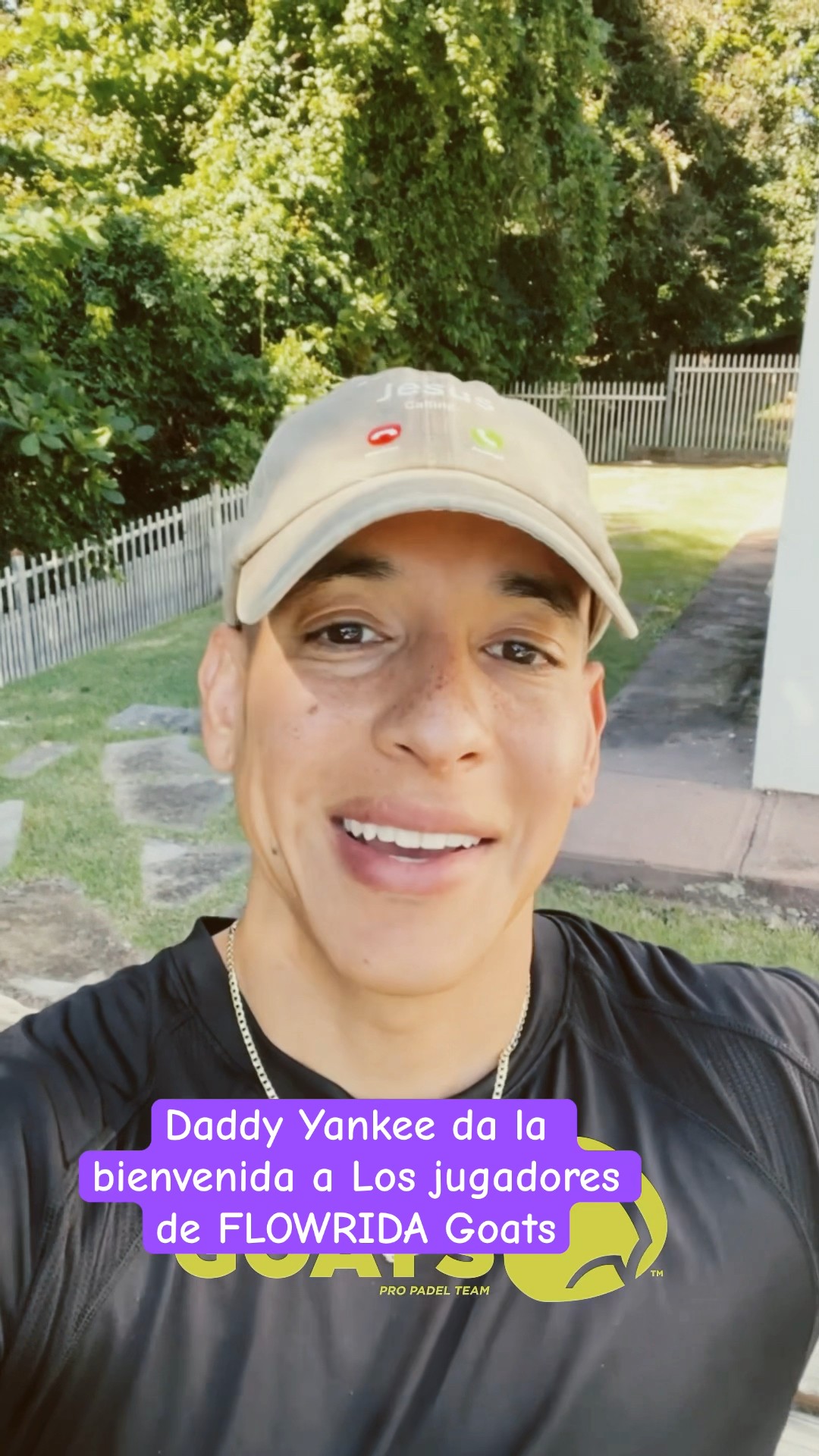 Daddy Yankee le da la bienvenida a los jugadores de su equipo FLOWRIDA GOATS. #Wepadle #padle