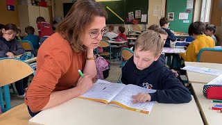 L'école en France, un cadre sûr et inconnu pour les enfants réfugiés ukrainiens