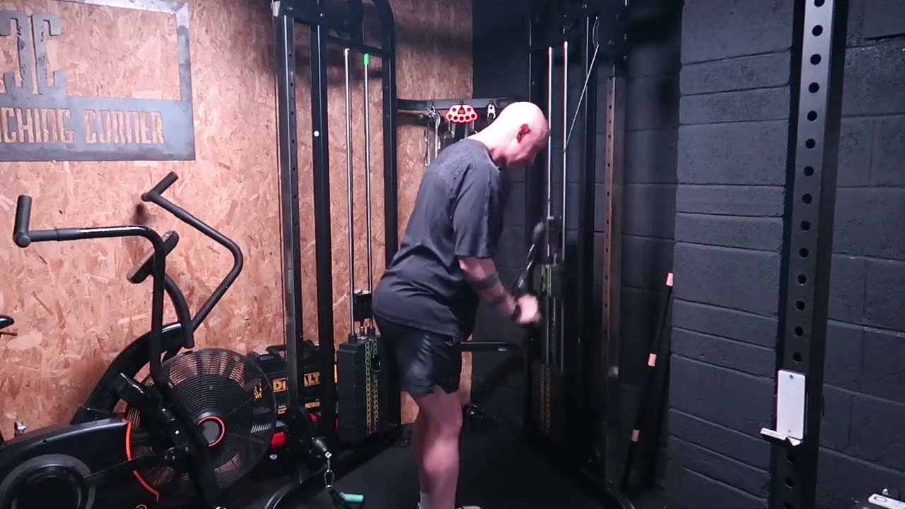 V-Bar Tricep Pushdown