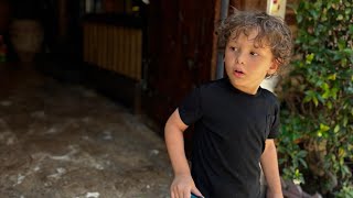 YEKTA EMİR ZOMBİ YAKALIYOR