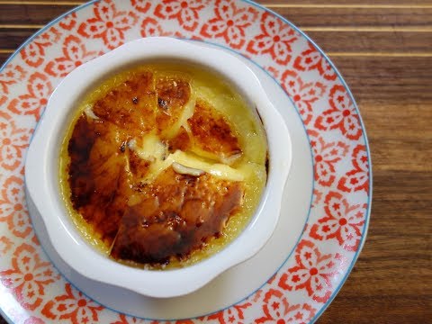 Easy Classic Crème Brûlée. 