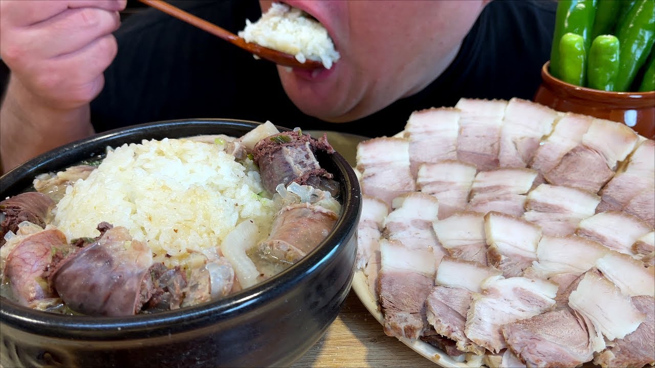 토종순대국밥 + 냉제육 + 땡초와 오이고추 냉제육 진짜 미쳤네요 ㅎㄷㄷ