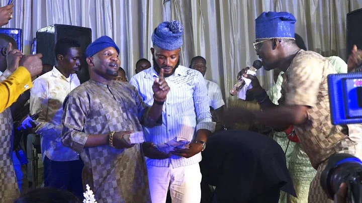 SO ENERGETIC WASIU ALABI PASUMA DANCE LIKE 20YEARS OLD MAN TO ENTERTAIN MC OLUOMO