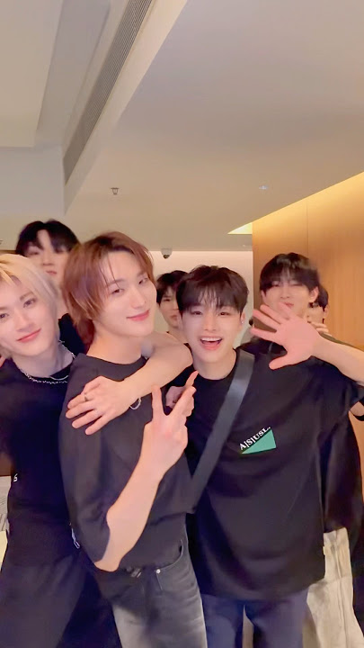 탐투샨 in HK✈️🌟홍콩에서도 즐거웠어요🇭🇰#XODIAC #소디엑 #GLOWY_DAY #XODIAC_GLOWYDAY#TIME2SHINE #XODIAC_TIME2SHINE