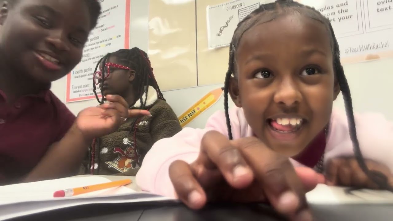 Hey yall watch be cheat on my work in sneak out my phone 😝😝