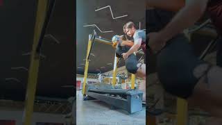 Guy Manages to Help a Lady after She Slipped on a Treadmill