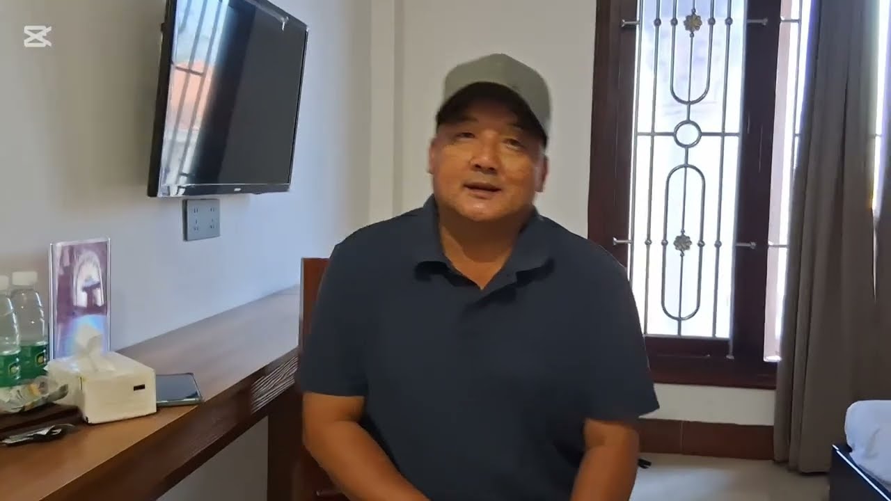 xam phaj nrog ib tug phooj ywg raug xa rau nplog