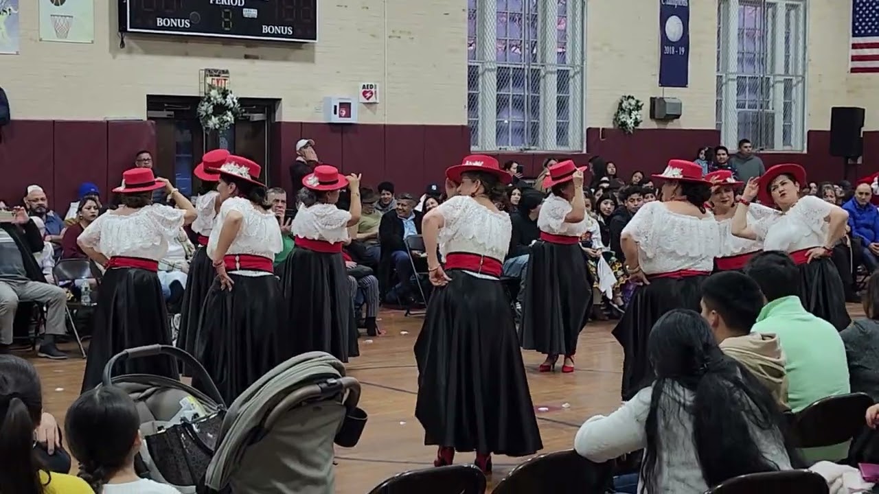Ecuadorian folk dance: 1/3 Red hat ladies Christmas 2025