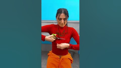 Changing the clothes style with one cut! Policewoman and prisoner go out to have fun 🤣 #shorts