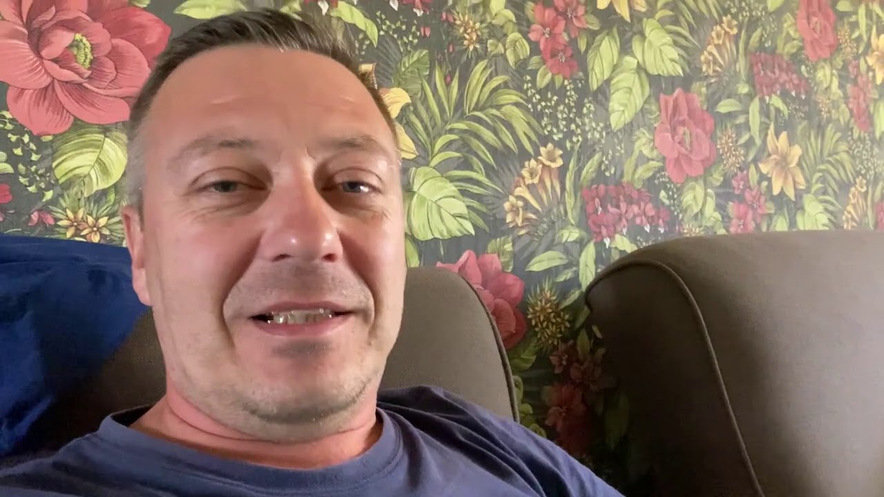 Блоггер горячевский