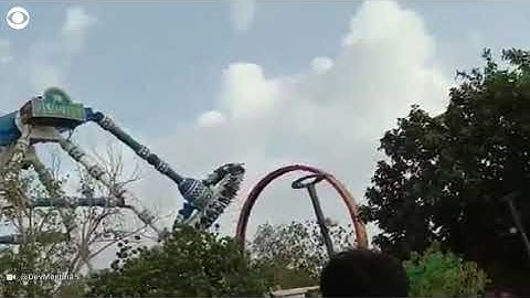 Video shows amusement park ride in India break in midair, killing 2