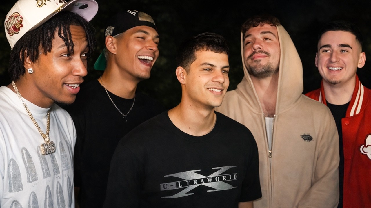 Мы высмеивали друг друга 32 минуты подряд...