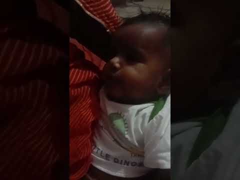 cute Baby feeding garib maa#breastfeeding#vlog#funny#comedy#
