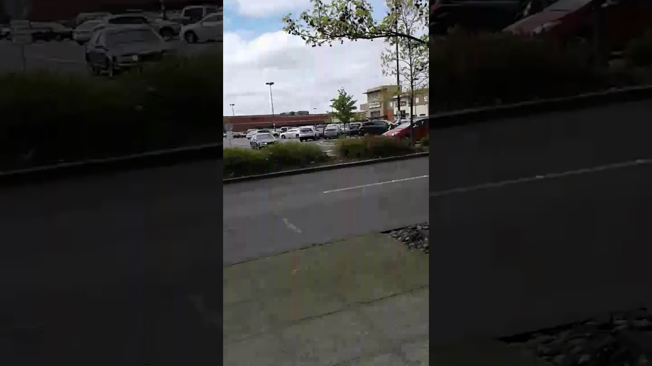 Америка. Сиеттл. Магазин , где выбор ограничен.