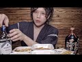 酒浸り男が王将をひたすら食べる動画