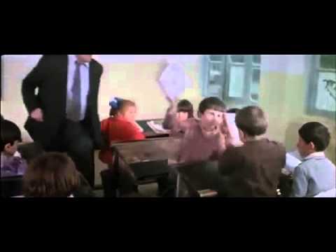 ძაღლს ჯაჭვით აბამენ.avi