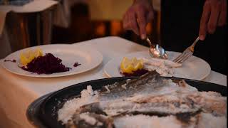 il pesce servito al tavolo da Osteria Mamma Rosa