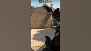 Surviving 1 Hp #csgo #csgoclips #csgohighlights #counterstrike #cs2 #games #gameplay #csgoclips