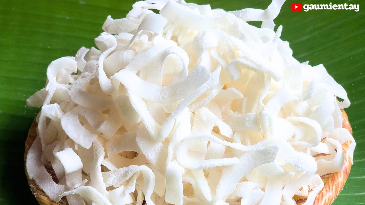 Cách làm MỨT DỪA SỮA TƯƠI thơm ngon đơn giản đón Tết 2025 |  Gấu Miền Tây