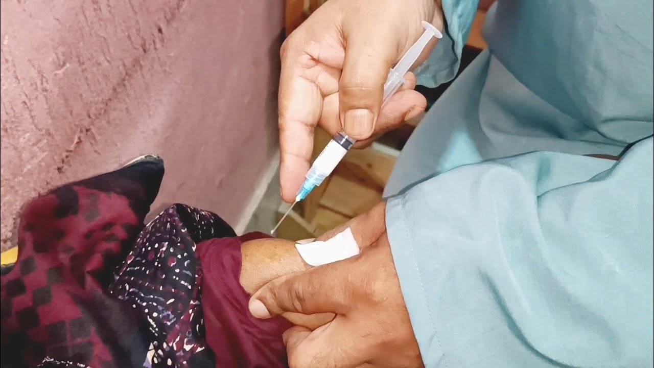 IM Intramuscular Arm injection.Triamcinolone [ Alfacort] injection Tutorial.25 Ep 44 Injection Media