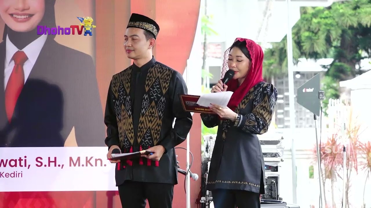 DUKUNG KEDIRI CITY TOURISM, MBAK WALI SERAHKAN 200 BECAK LISTRIK BANTUAN PRESIDEN PRABOWO SUBIANTO