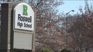 Several Roswell High School Students Are Accused Of Sharing Naked Photos Of Clmates