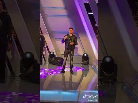 بتناديني تاني لية