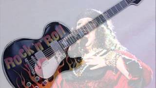 Video thumbnail of "Mama rocknroll Gitarėle"