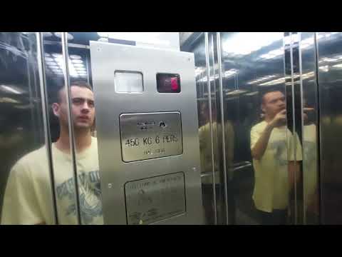 Modern Montoy Lift In A 5 Story In Reus