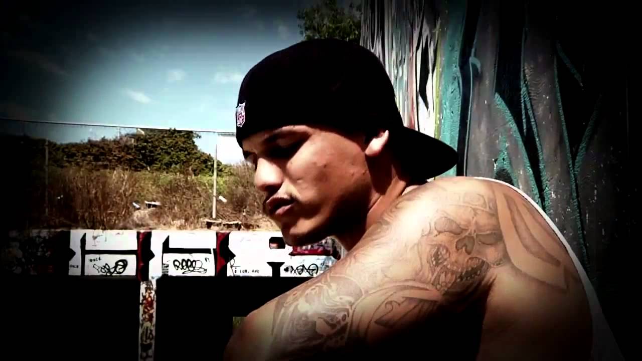 YouTubeでStalker - SD Roll Call (Music Video)を視聴 YouTubeでStalker - SD Roll Call (Music Video)を視聴