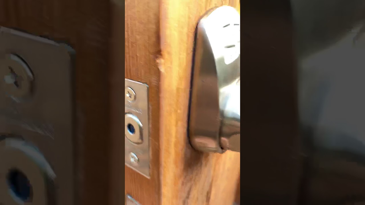 Kwikset Digital deadbolt installed - YouTube