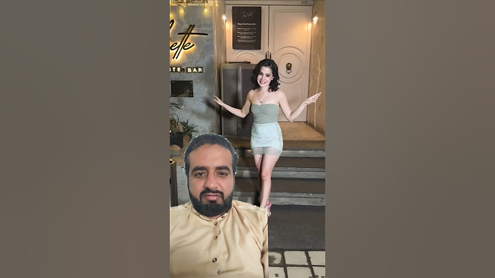 MAGICIAN UORFI 😱👸 #urfijaved changes clothes in a second #shorts #bollywood #actress #fashion