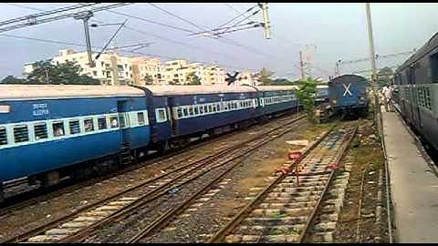 19312 INDORE - PUNE EXPRESS with BRC WAM-4E