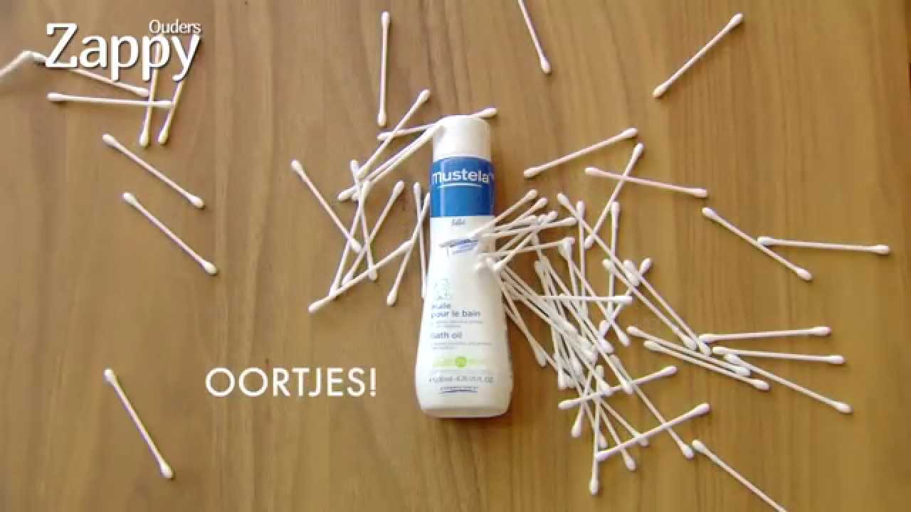 Hoe moet ik de oortjes van mijn baby schoonmaken? YouTube